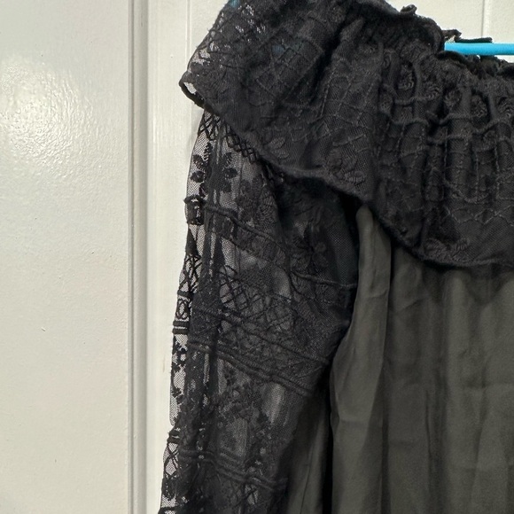NWT Parker Off-the-shoulder Black Lace Top - Picture 3 of 6